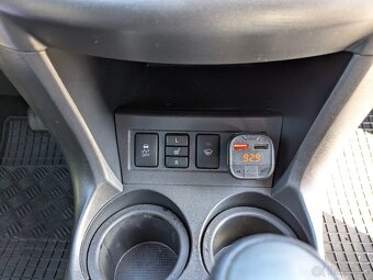 Toyota Rav4 4x4 2.0 benzín 116kW 1. majiteľ. automat - 11