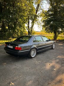 BMW 740iL E38 - 11