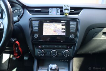 Škoda Octavia 1.6 TDI GreenLine Ambition - 11