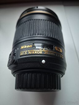 NIKON D750 + objektívy a battery grip - 11