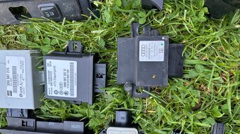 Riadiace jednotky na audi a4 b6 b7 seat exeo st - 11