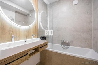 SVÄTOPLUKOVA - 3IZBOVÝ BYT, KTORÝ VÁM VYRAZÍ DYCH UŽ PRED OB - 11