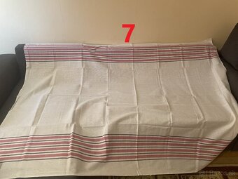 Darujem ručne vyšívane obrusy a sety obrusov - 11