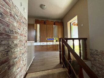 Rodinný dom na predaj Valča - 11