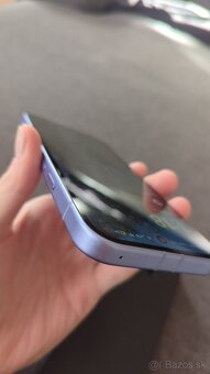 Google Pixel 9a 8 GB / 128 GB Iris - 11