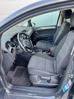 Volkswagen Touran 2.0 TDI 110kW DSG 7A Comfortline 23 - 11