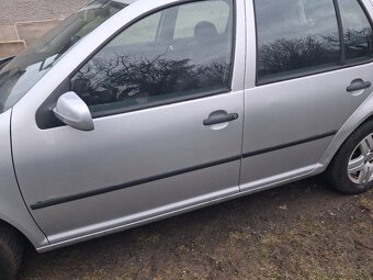 Rozpredám golf 4 bez hrdze - 11