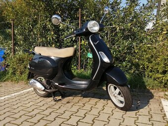 Piaggio Vespa 125 LX - 11