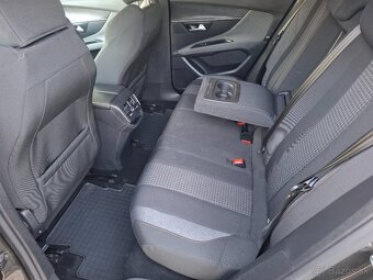 Peugeot 3008 1,5 BLUEHDI,96 kw,AUTOMAT,135000 Km,LED,NAVI,.. - 11