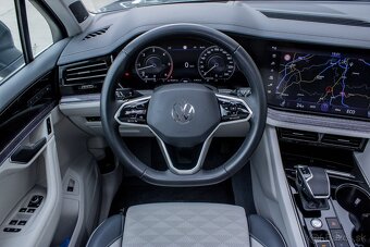 Volkswagen Touareg 3.0 V6 TDI ELEGANCE / VZDUCH / 4x4/ZÁRUKA - 11