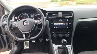 VOLKSWAGEN GOLF 1.6 TDI.5DV - 11