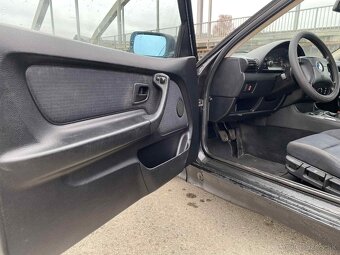 Predám BMW e36 316i compact - 11