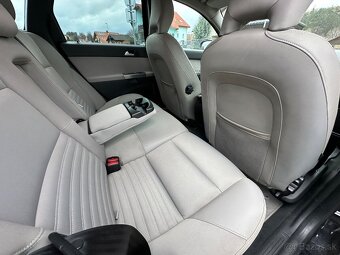 VOLVO V50 2.0D diesel 100kw kombi - 11