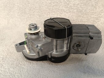 NOVÝ - motor babetta 210 , uloženka - 11