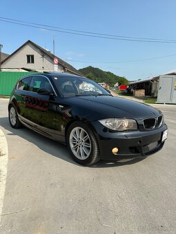 Rozpredám BMW E87 123d Biturbo N47d20d M-Paket,R17 - 11