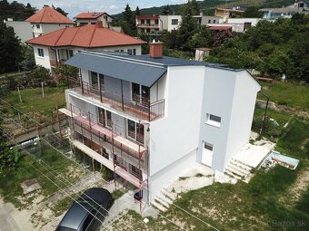 PREDAJ | 3i. byt s top výhľadom, lokalita Zobor, 2xpark.m. - 11