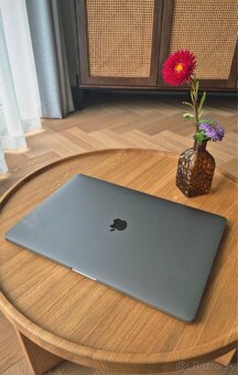 MacBook Pro 16” i7 / 16GB / 500GB SSD – výborný stav - 11