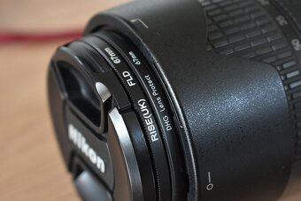 Nikon d3200 RED s VR objektivom nikkor 18 - 105 AF - 5 tis.s - 11