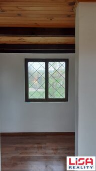 Hľadáte únik z ruchu mesta s vlastnením kúsku prírody priam - 11