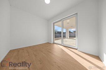 Moderný štvorizbový rodinný dom na predaj - 11