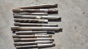 Predám - kovoobrábacie, dielenské náradie, TK plátky - 11