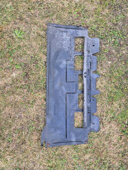 Predny naraznik Citroen C5 II - 11