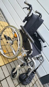 invalidny vozík 41cm pridavne brzdy pre asistenta barle AL - 11