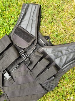 Airsoft Škorpión , vesta - 11
