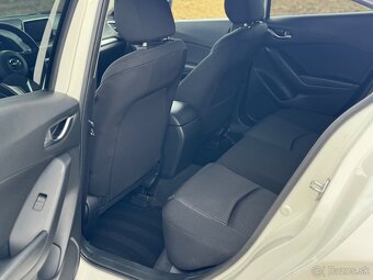 Mazda 3, 2.0benz, 88kw, 2015, 56.000KM  - 11