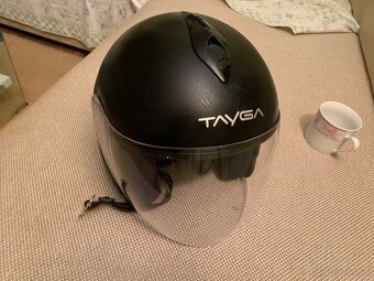 Predam kvalitnu prilbu TAYGA na motocykel-alebo kolobezku - 11