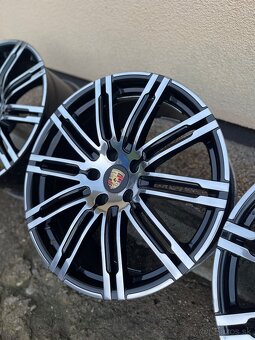 5x130 R21 disky Porsche - 11