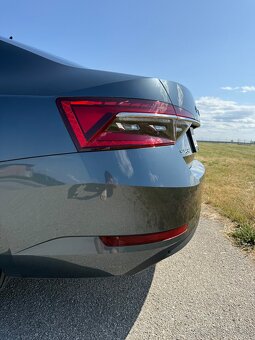 Škoda Superb 2.0 TDI Style 4x4 147 kW/200 k, 62 000 km - 11