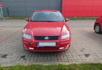 Fiat Stilo 1.4 70 kW spoľahlivý benzínový motor - 11