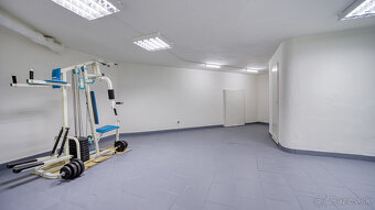 Zrekonštruovaný skladový priestor vo Vrakuni na prenájom - 11