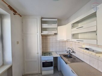 NAJLACNEJŠÍ veľkometrážny byt v Podbrezovej - 11