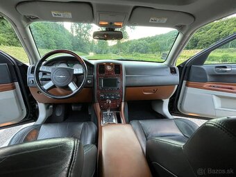 Chrysler 300c srt8 - 11
