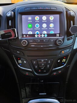 Opel Insignia Sports Tourer - 11