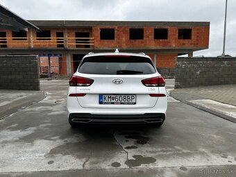 Hyundai i30 combi na predaj - 11