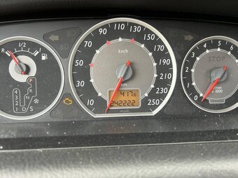 Predám Citroën C5 2.2 diesel, 2006, automat, 243 000 km - 11
