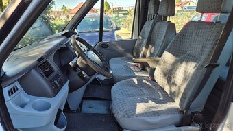 Ford Transit 6-miestny rv. 2012 - 11