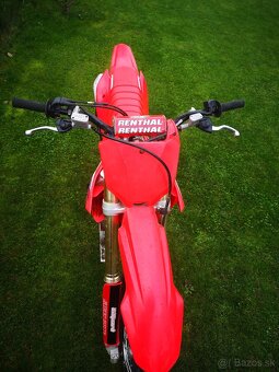 Honda CRF 450R, r.v. 2024 se startérem. - 11