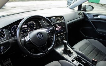 Volkswagen Golf 7.5 2.0TDI Highline DSG 110kW 2020 automat - 11