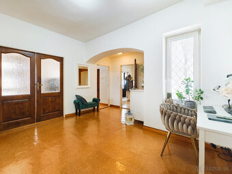 DVOJGENERAČNÁ RODINNÁ TEHLOVÁ VILA, VIHORLATSKÁ, KOŠICE - 11