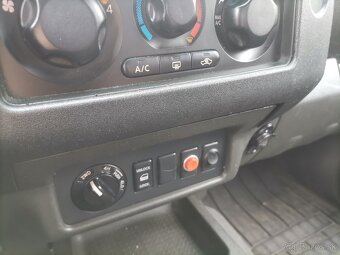 Nissan Navara 4x4 - 11
