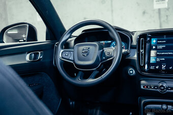 Volvo XC40 T2 Momentum, 2022, len 26 000 km, ako nové, DPH - 11