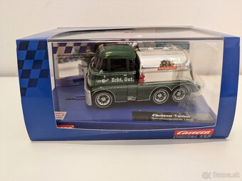 Autíčka na autodráhu Carrera Evolution/D132 - 11