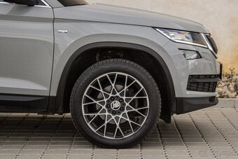 Škoda Kodiaq 2.0 TDI 4x4 DSG Drive 125 Years (aj na splátky) - 11