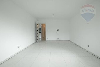 PREDAJ: 15 ročný rodinný dom - bungalov s veľkým pozemkom, P - 11