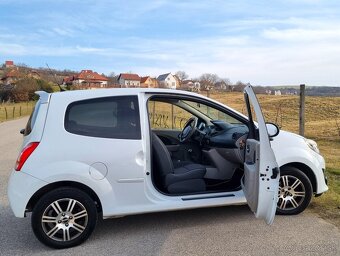 Renault Twingo 1.2 43KW/58PS R.V.12/2008 - 11