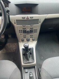 Opel Astra - 11